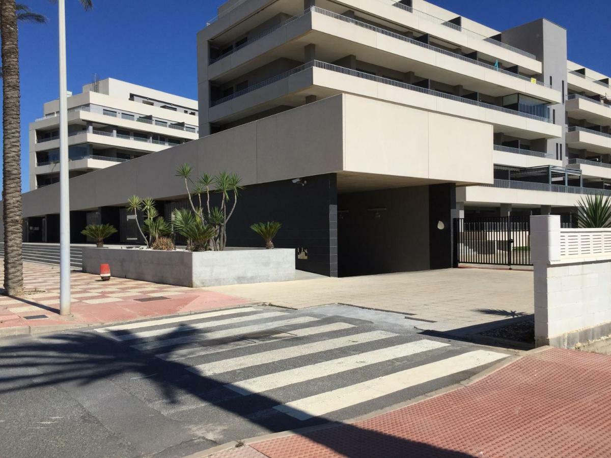 Apartamento Lujo, Primera Linea Playa, Garaje, Wifi, Piscina Climatizada Roquetas de Mar Exterior photo